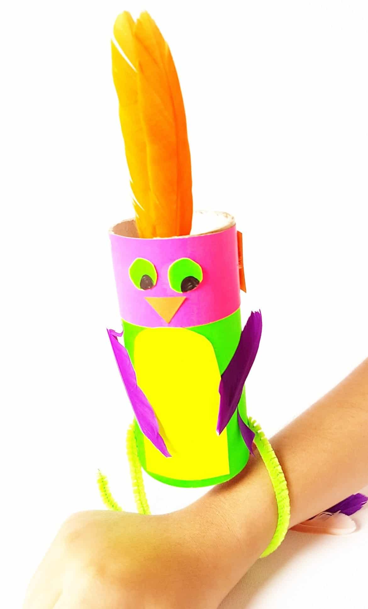 Make this fun paper roll bird Craft today! #birdcraftfortoddlers #birdcrafts #birdcraftsforpreschool