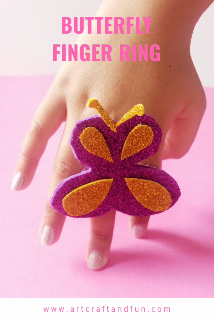 This adorable Butterfly Craft Ring is a perfect craft for toddlers and older kids a like. Kids always want to catch a butterfly in there hand and this is the perfect way to do it. Make this easy craft today for loads of fun. #kidscraft #butterflycraft #funcraft #butterflyring #springcraft #artcraftandfun