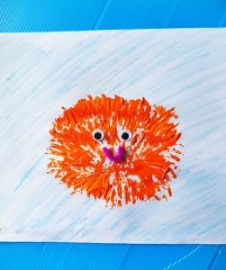 Out of ideas for keeping your little one busy! Try out this adorable Pufferfish Craft for your toddler right now! Just 3 supplies needed! #pufferfishcraft #pufferfishfortoddlers #oceancraft #preschoolcraft #toddlercraft