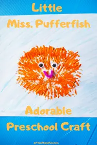 Out of ideas for keeping your little one busy! Try out this adorable Pufferfish Craft for your toddler right now! Just 3 supplies needed! #pufferfishcraft #pufferfishfortoddlers #oceancraft #preschoolcraft #toddlercraft